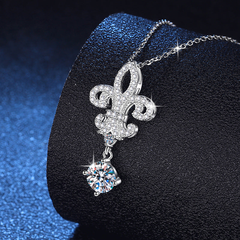 s925Sterling Silver Pendant Moissanite Necklace Crown Queen Flower-De-Luce High-Grade Sense1Carat D Color Diamond Necklace